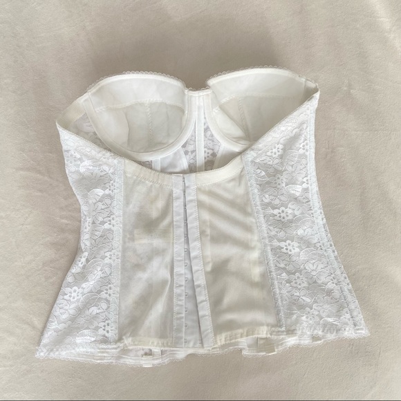White Lace Corset -Size 36B - Picture 4 of 6